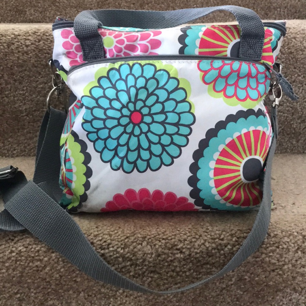 Thirty-one around the clock thermal tote